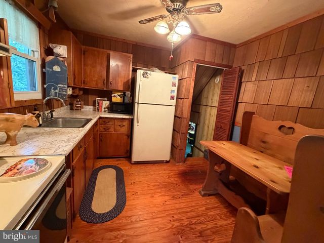 2483 W HELMS MNR, Upper Chichester, PA 19061