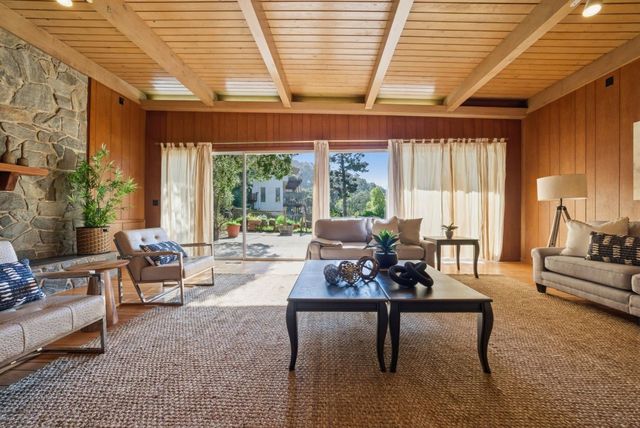 5401 Leona Street, Oakland, CA 94619