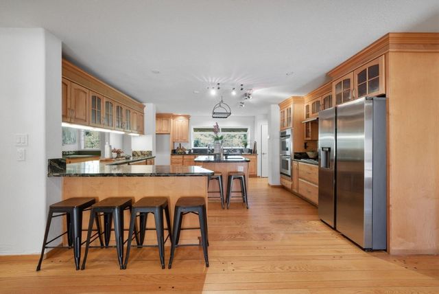 5401 Leona Street, Oakland, CA 94619