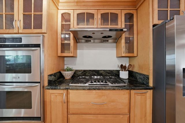 5401 Leona Street, Oakland, CA 94619