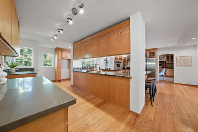 5401 Leona Street, Oakland, CA 94619