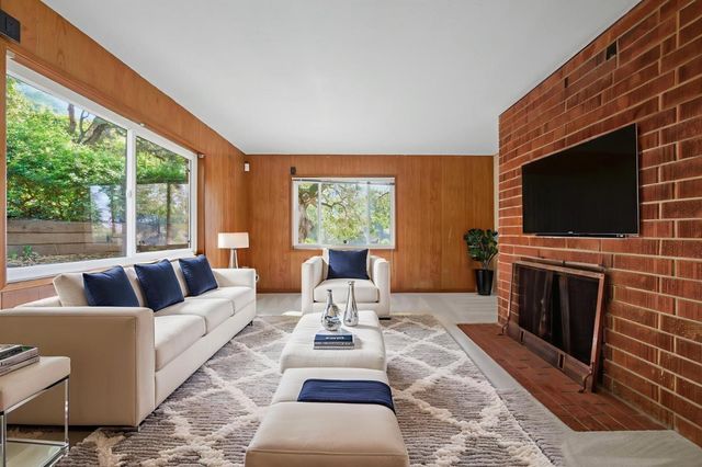 5401 Leona Street, Oakland, CA 94619