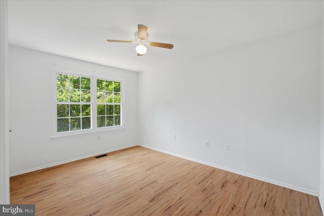 10598 REEDS LANDING CIR, Burke, VA 22015