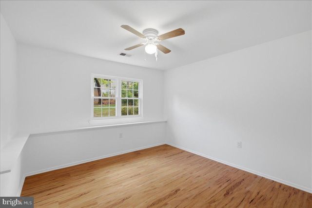 10598 REEDS LANDING CIR, Burke, VA 22015