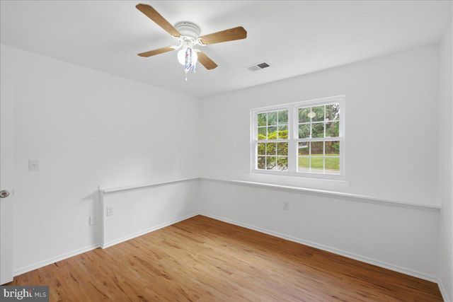 10598 REEDS LANDING CIR, Burke, VA 22015