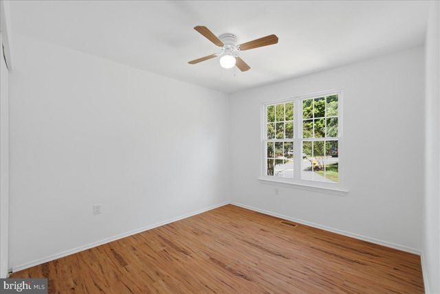 10598 REEDS LANDING CIR, Burke, VA 22015