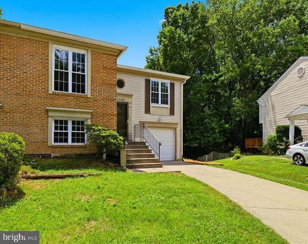 10598 REEDS LANDING CIR, Burke, VA 22015