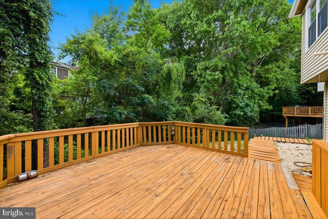 10598 REEDS LANDING CIR, Burke, VA 22015