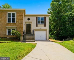 10598 REEDS LANDING CIR, Burke, VA 22015