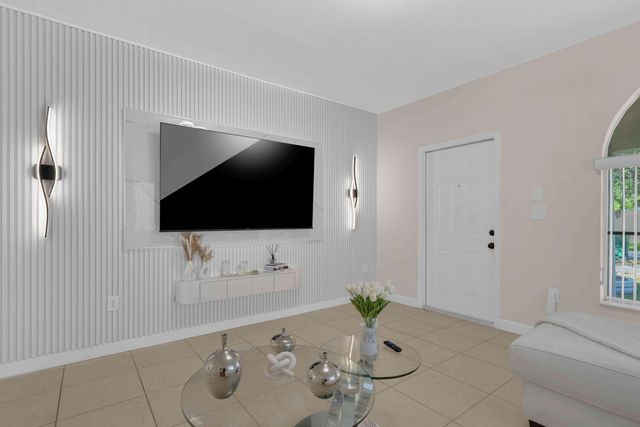 1308 SW 154TH Avenue, Miami, FL 33194