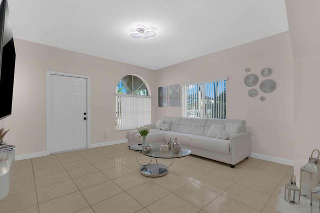 1308 SW 154TH Avenue, Miami, FL 33194