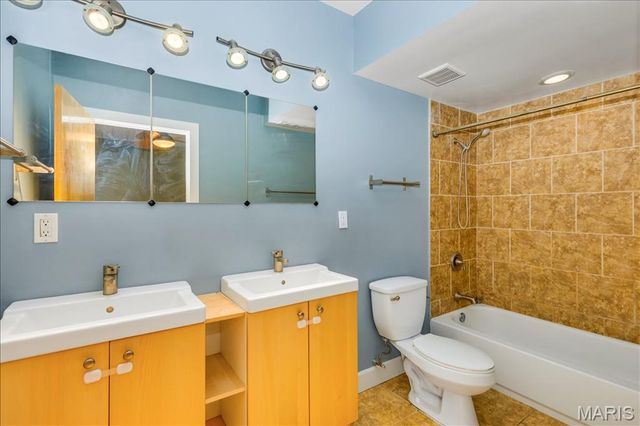 4228 McPherson Avenue 114, St Louis, MO 63108