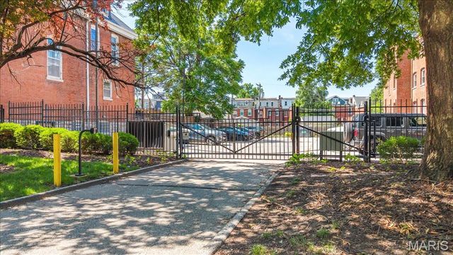 4228 McPherson Avenue 114, St Louis, MO 63108