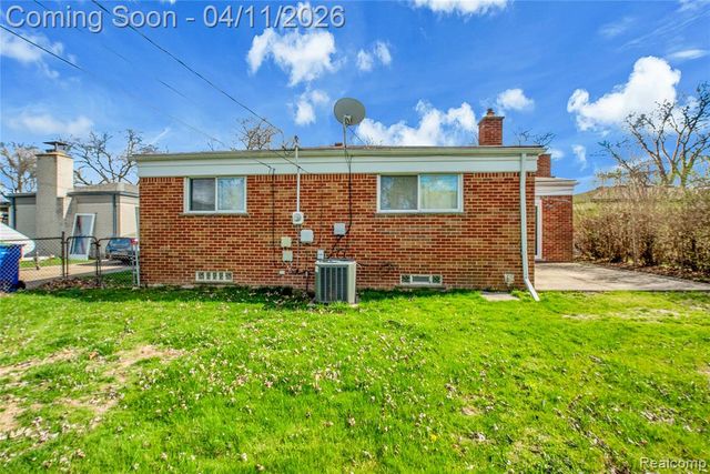 14615 Masonic Boulevard, Warren, MI 48088