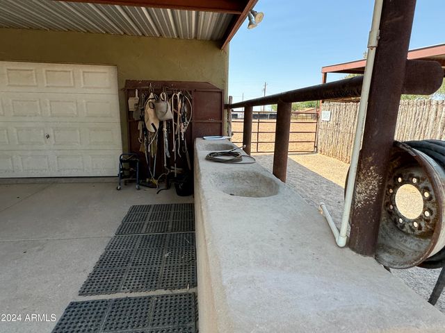 642 E CORNMAN Road, Coolidge, AZ 85128