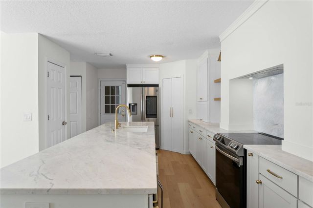 11844 BRANCH MOORING DRIVE, Tampa, FL 33635