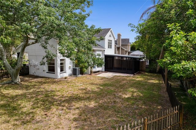 11844 BRANCH MOORING DRIVE, Tampa, FL 33635