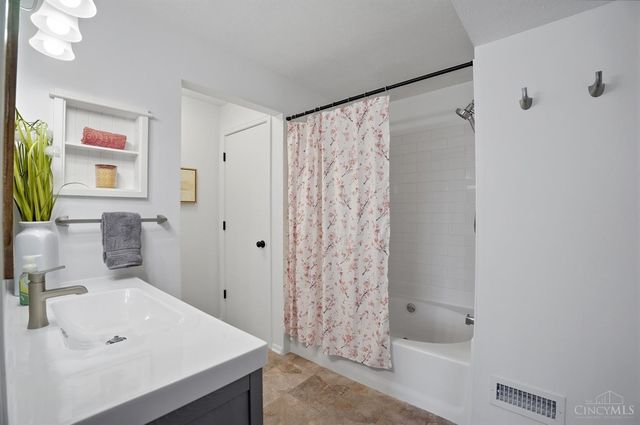 2882 Chaise Lane, Deerfield Twp., OH 45039