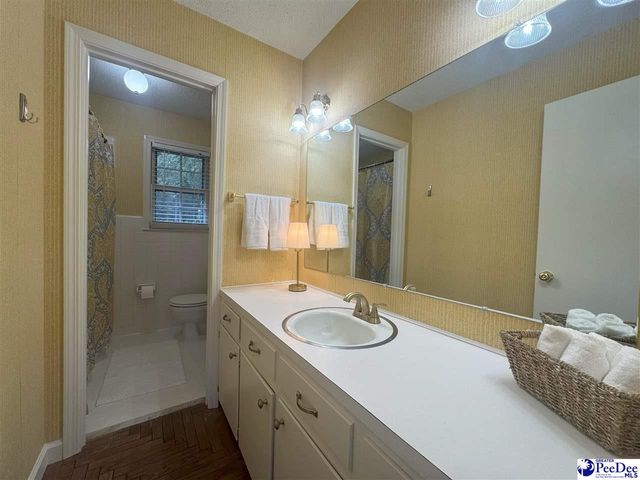108 Virginia Dr, Darlington, SC 29532