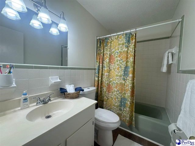 108 Virginia Dr, Darlington, SC 29532