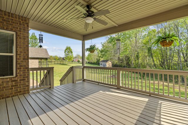807 Kimber Ln, Lebanon, TN 37087