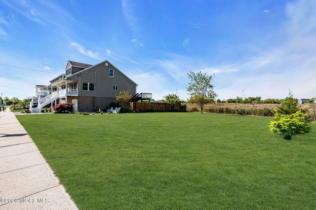 704 Front Street, Union Beach, NJ 07735