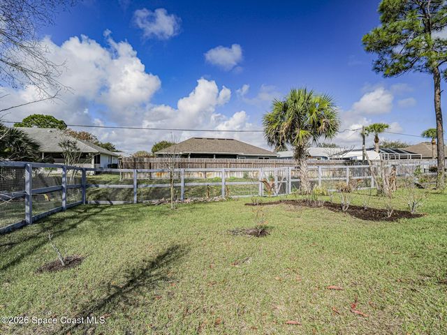 358 Benschop Street, Sebastian, FL 32958