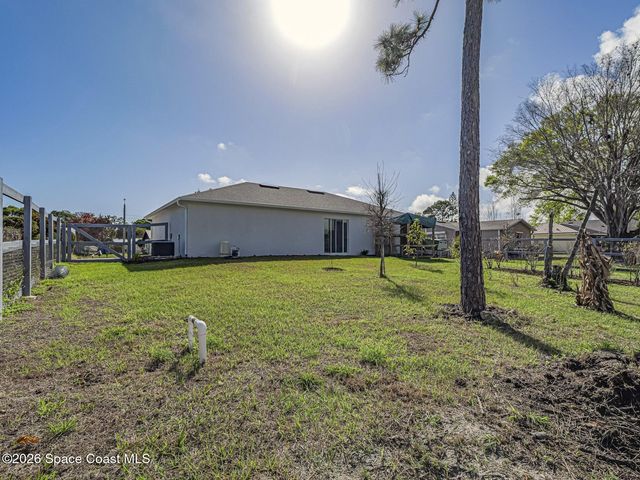 358 Benschop Street, Sebastian, FL 32958