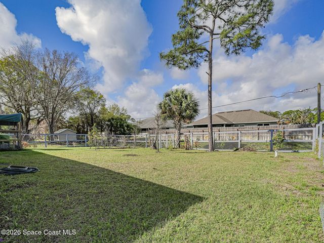 358 Benschop Street, Sebastian, FL 32958