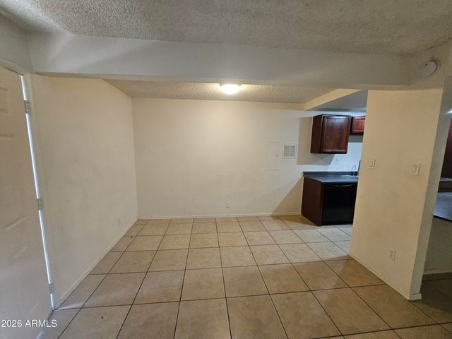 424 W BROWN Road 112, Mesa, AZ 85201