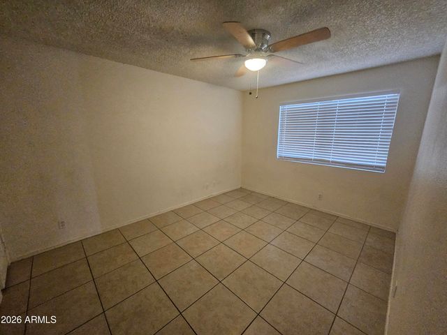 424 W BROWN Road 112, Mesa, AZ 85201