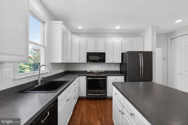547 CARRIAGE HOUSE LN, Harleysville, PA 19438
