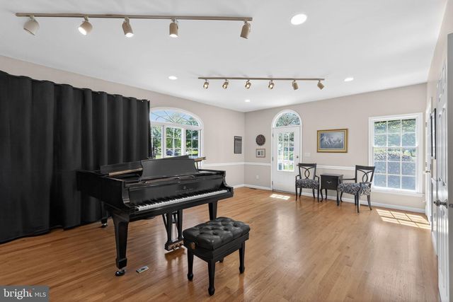 547 CARRIAGE HOUSE LN, Harleysville, PA 19438