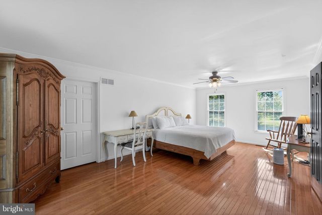 547 CARRIAGE HOUSE LN, Harleysville, PA 19438