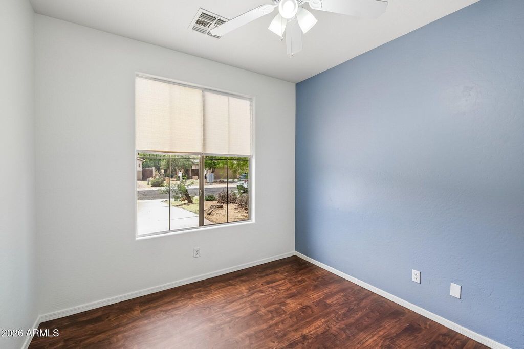 Image 29 of property listing at 6114 W HEDGEHOG Place, Phoenix, AZ 85083
