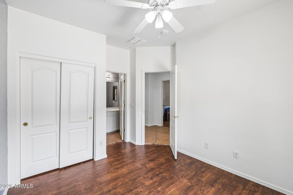 Image 30 of property listing at 6114 W HEDGEHOG Place, Phoenix, AZ 85083