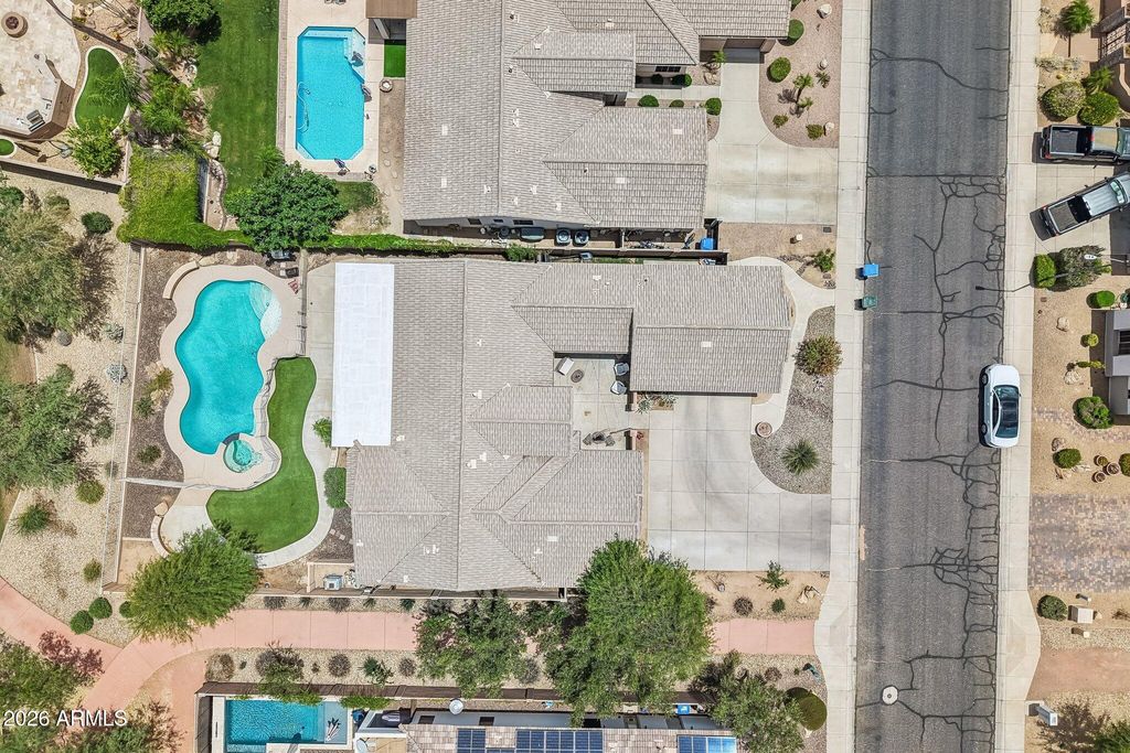 Image 44 of property listing at 6114 W HEDGEHOG Place, Phoenix, AZ 85083