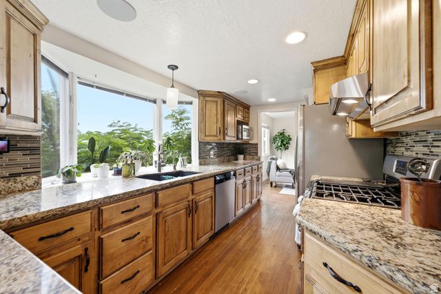 340 S GARY WAY, North Salt Lake, UT 84054