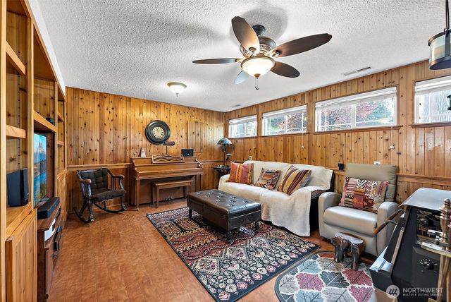 508 22nd Avenue Ct, Milton, WA 98354