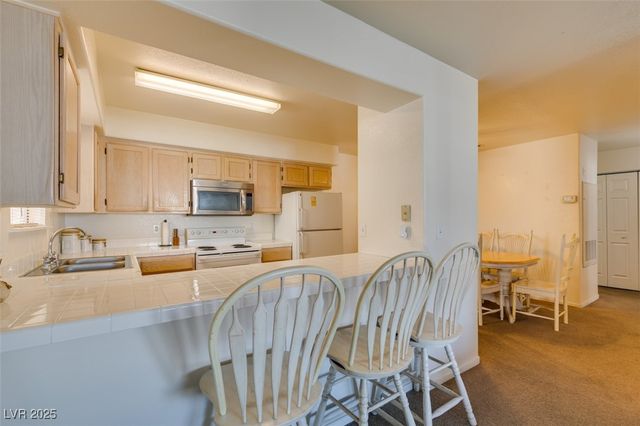 2725 South Nellis Boulevard 2034, Las Vegas, NV 89121