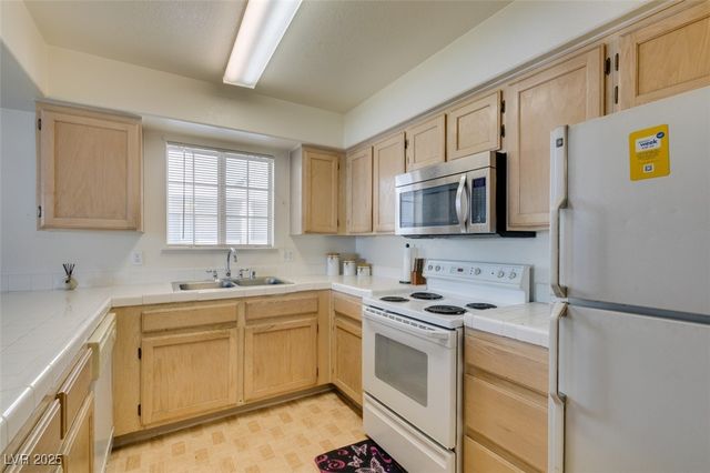 2725 South Nellis Boulevard 2034, Las Vegas, NV 89121