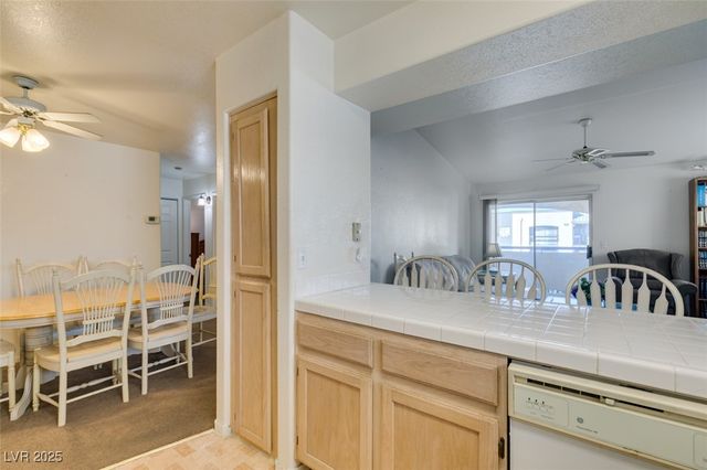 2725 South Nellis Boulevard 2034, Las Vegas, NV 89121