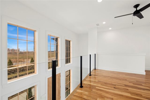 4615 S 47th Street, Rogers, AR 72758