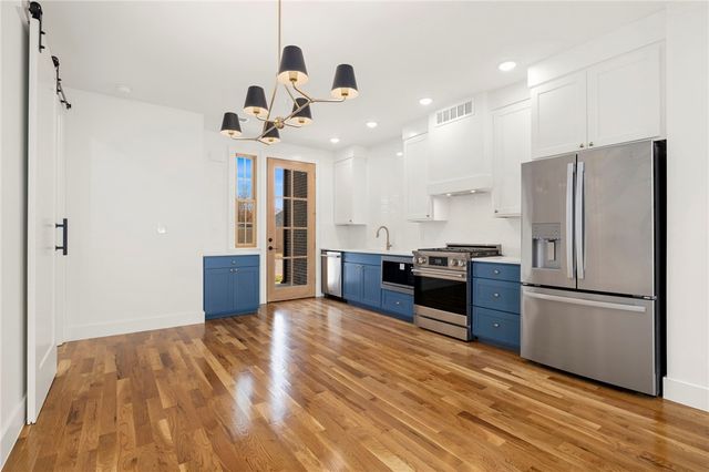 4615 S 47th Street, Rogers, AR 72758