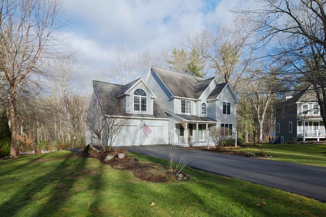 34 Kinloch Drive, Stratham, NH 03885