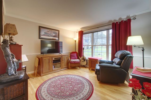 34 Kinloch Drive, Stratham, NH 03885