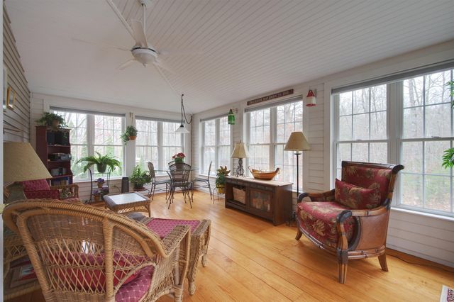 34 Kinloch Drive, Stratham, NH 03885