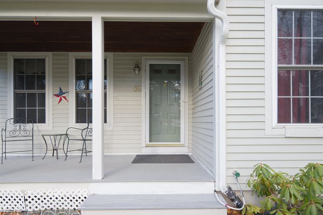 34 Kinloch Drive, Stratham, NH 03885