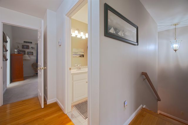 34 Kinloch Drive, Stratham, NH 03885