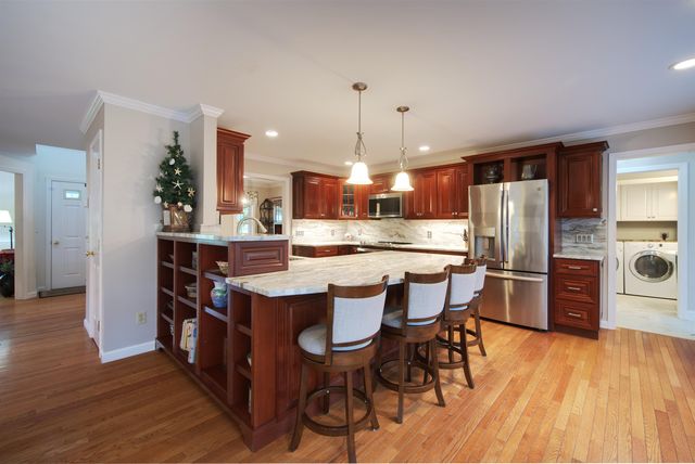 34 Kinloch Drive, Stratham, NH 03885